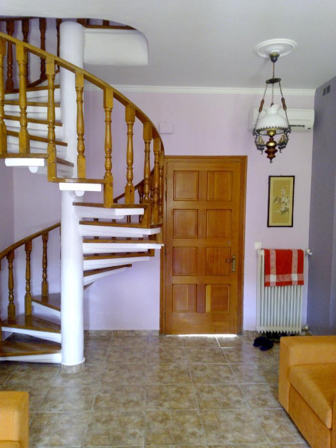 Pool Villa Grigoris Aspiotades Exterior photo